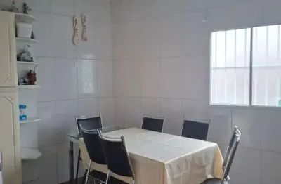 Casa à venda 100m² 2 quartos, 2 vagas - Parque dos Camargos, em Barueri!