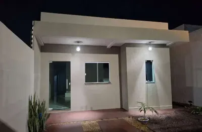 Casa com 3 quartos à venda em novo aleixo, manaus  por r$ 580.000