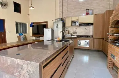 Casa com 4 quartos à venda no Flores, Manaus 