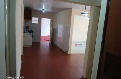 Casa com 4 quartos para alugar no Japiim, Manaus 