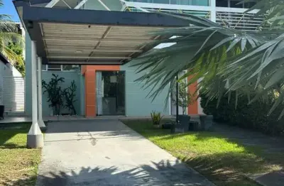 Casa em condomínio fechado com 3 quartos à venda no Flores, Manaus  por R$ 850.000