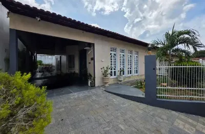 Casa com 5 quartos à venda no Aleixo, Manaus 