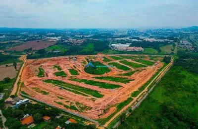 Terreno de esquina a venda c/ 383 m², cond applausi villaggio engordadouro