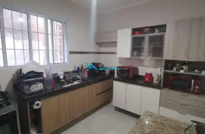 Sobrado a venda com piscina e quintal verde no jd messina em jundiaí
