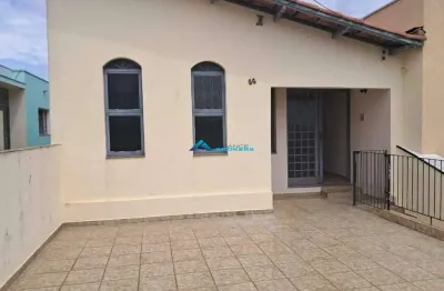Casa a venda com 2 dormitórios, espaço gourmet, amplo quintal, jundiaí