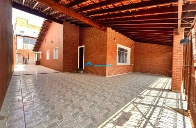 Casa térrea a venda c/ 3 dorms sendo 1 suíte, garagem para 4 carros, bairro jardim nogueira