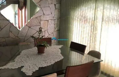 Casa sobrado a venda no jardim esplanada com 3 dormitórios e 2 vagas de garagem