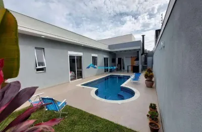 Vende-se Casa Térrea com Piscina Aquecida, no Jd. Alice-Medeiros, em Jundiai-SP