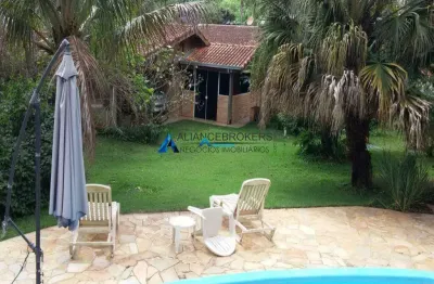 Chácara com 03 dormitórios e edícula , piscina á venda em Várzea Paulista/ SP