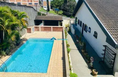 Casa a venda estilo alemã com 4 dormitórios , piscina em campo limpo paulista