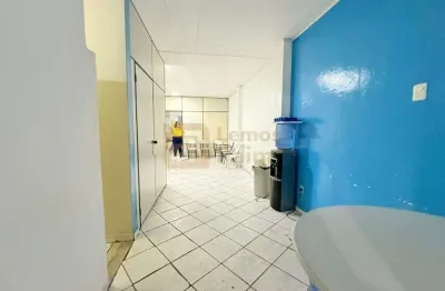 Sala comercial com 1 sala para alugar na Avenida do Cinqüentenário, 1000, Centro, Itabuna