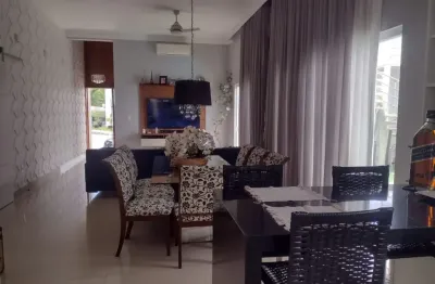 Linda casa condomínio terras do vale com três suítes e piscina