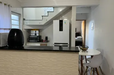 Casa com tres pavimentos jardim satélite muito espaço