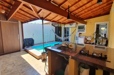 Linda casa com piscina residencial morada casabella em jacareí
