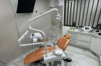 Casa (sobrado) para venda, 2 vaga(s), 173 m². espetacular imóvel para fins comerciais já todo estruturado como consultório dentário, venha conferir!