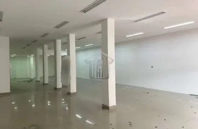 Salão e Galpão para Locação, 3 vaga(s), 400 m². Avenida de lojas comerciais, muito fluxo de automóveis, venha conferir e alugar!
