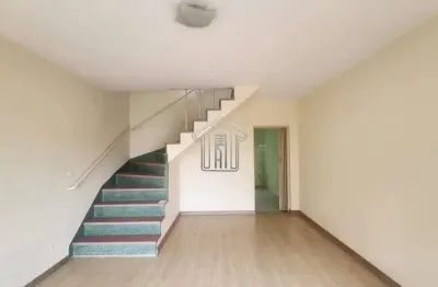 Sobrado Comercial para Locação, 3 dorm(s), 2 vaga(s), 152 m². Excelente espaço para novos negócios, venha conferir e alugar!