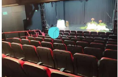 Teatro novo equipamento de ponta otima localização 100 lugares