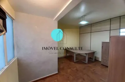 Kit com pé direito alto - predio antigo proximo da praça rotary