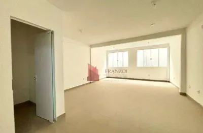 Sala comercial com 1 sala para alugar na Rua Doutor Reinaldo Schmithausen, 332, Cordeiros, Itajaí