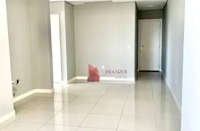 Vende: excelente  apartamento com 2 suítes  por r$ 780.000 - centro - itajaí/sc