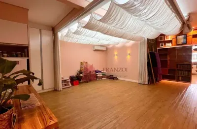 Sala comercial térrea com estrutura completa e mobiliada no centro de itajaí/sc