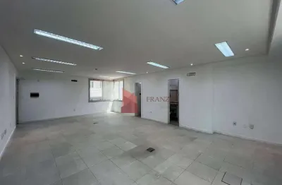 LOCAÇÃO: Salas comerciais em condomínio no Centro de Itajaí