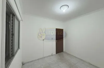 Casa com 2 quartos para alugar no Canhema, Diadema 