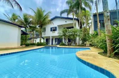 Casa com 8 quartos à venda na Enseada, Ubatuba 