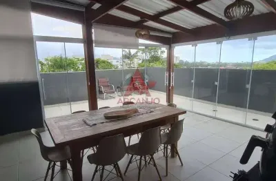 pCobertura  01 suíte de casal, 03 quartos, 02 banheiros, todo mobiliado,/p