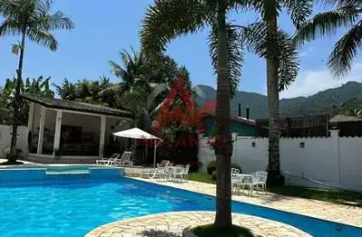 Ubatuba country clube - casa com 6 domitórios a venda  em condomínio fechado