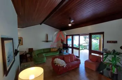 Venda sobrado em condomínio com 05 quartos na praia do tenório em ubatuba/sp.