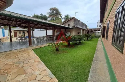 Apartamento na barra da lagoa , locação definitiva , 02 quartos e 01 banheiro