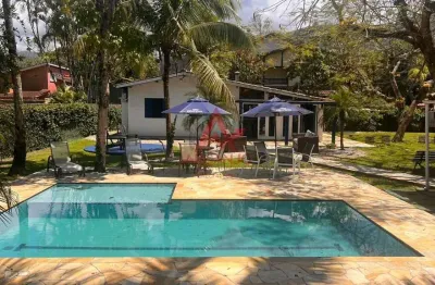 Casa a venda na praia de itamanbuca com 1.000 m² de terreno e 02 casas a 340 metros do mar