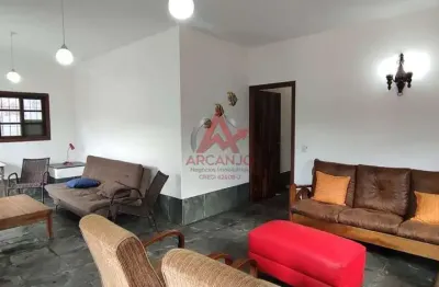Casa a venda de 3 dormitórios sendo 2 suítes, fácil acesso a praia do pereque açu em ubatuba/sp.