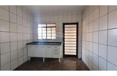 Casa com 2 quartos à venda na Rua Waldemar Sniker, 118, Jardim Santa Rosa, Nova Odessa
