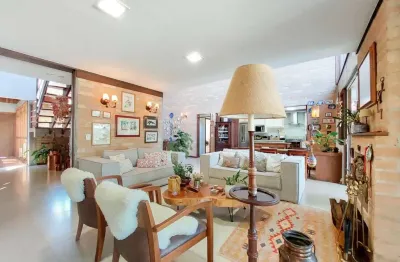 Casa com 3 quartos à venda na Rua Flor-da-primavera, 475, Colina Verde, Londrina