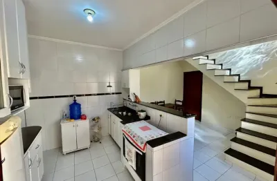 Casa com 5 quartos à venda na Rua Maria José Neme Calil, Conjunto Residencial Trinta e Um de Março, São José dos Campos