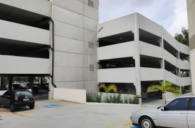 Ótimo apartamento no interlagos com dois dormitórios e em andar alto