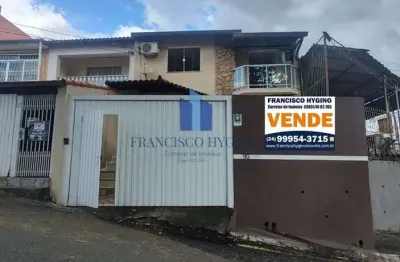 Casa para venda em volta redonda, conforto, 3 dormitórios, 1 suíte, 3 banheiros, 6 vagas