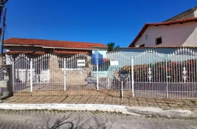 Casa para Venda em Volta Redonda, Jardim Belvedere, 3 dormitórios, 1 suíte, 3 banheiros, 4 vagas