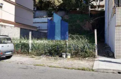 Terreno à venda no Jardim Amália, Volta Redonda 