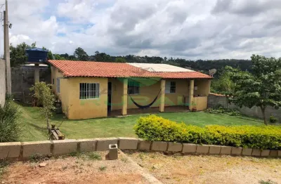 Chácara para Venda em Alumínio, 1 dormitório, 1 banheiro, 2 vagas