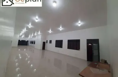 Excelente salão comercial, 2 banheiros, 2 vagas, 228m