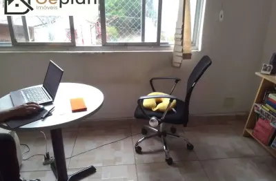 Excelente apt° no cambucí, c/ 2 dorms, 1 banh, área de serviço, s/vaga.70m²