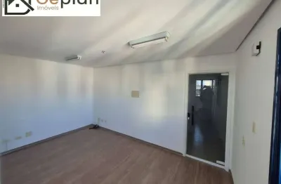 Excelente sala comercial, 2 banheiros, 1 vaga de garagem, 30m.