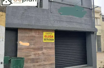 Excelente salão comercial, 2 banheiros, sem vaga, 210m