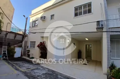 Vendo casa de vila toda modernizada com 3 suítes e 2 vagas bairro todos santos rj