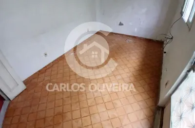 Casa de vila 2 quartos terraço rua marquês de aracati bairro irajá rj