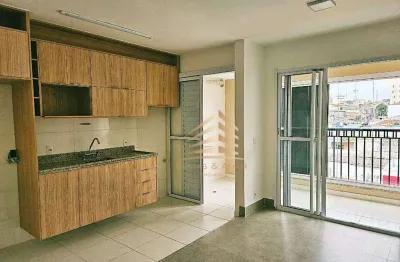 Alugo apartamento com 2 dormitórios, varanda e 1 vaga na dona tecla
